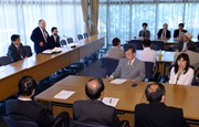 「消費税を考える国民会議」会合