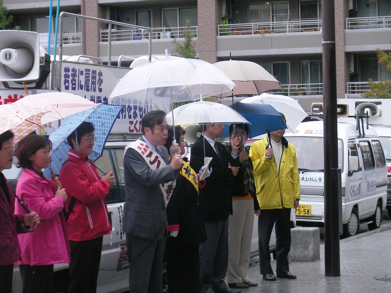 京都一区街宣車大集合