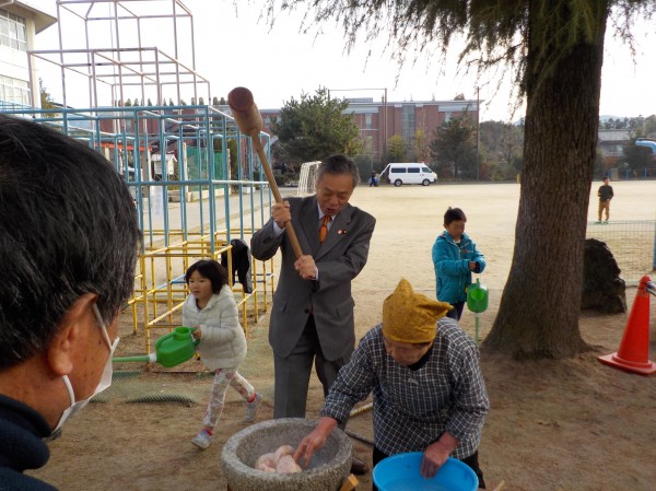 室町餅つき　こくた１